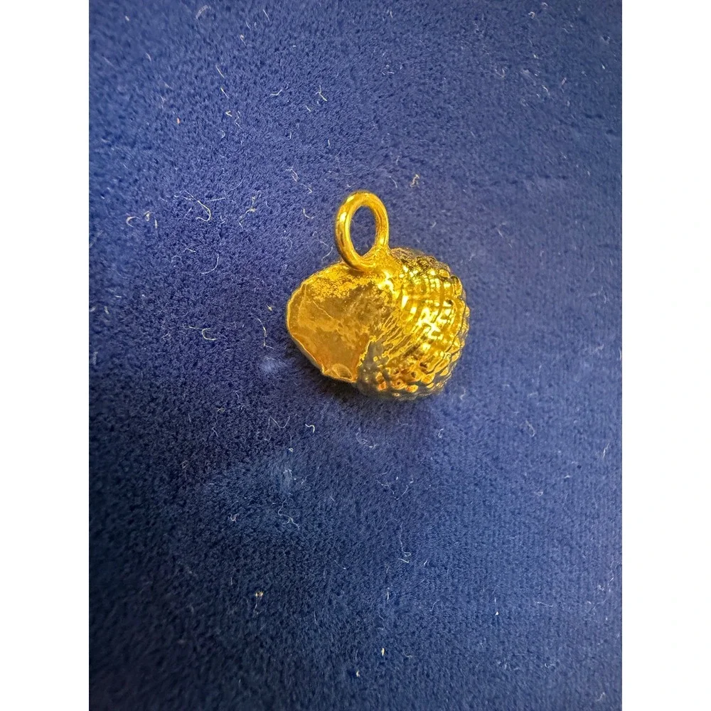 Gold Tone Textured Sea Shell Pendant Cone Shell Charm Jewelry Accessory
